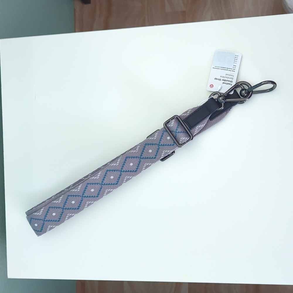 NWT Lululemon Festival Shoulder Strap